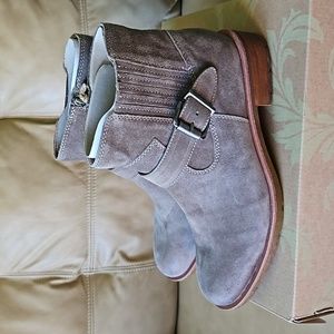 NIB Sofft Brocke Taupe Suede Boot Bootie 10